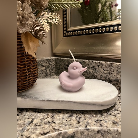 Duck Candle - Clean Cotton Scent. Home Decor or Gifts - Picture 3 of 4